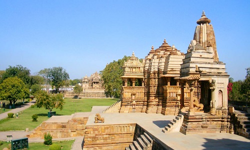 Golden Triangle Tour With Khajuraho Varanasi - 2025